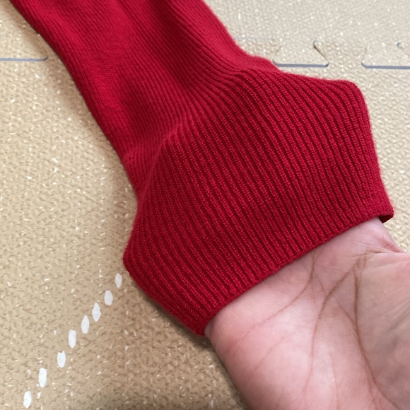 Express Cold Shoulder Ribbed Top - Picture 4 of 6